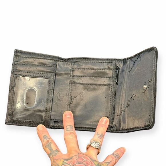 VERA BRADLEY Women’s Black Diamond-Quilted Wallet - Picture 3 of 5